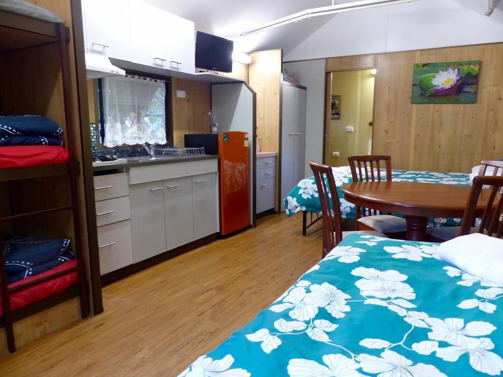 Lake Eacham Tourist Park & Cabins Bagian luar foto